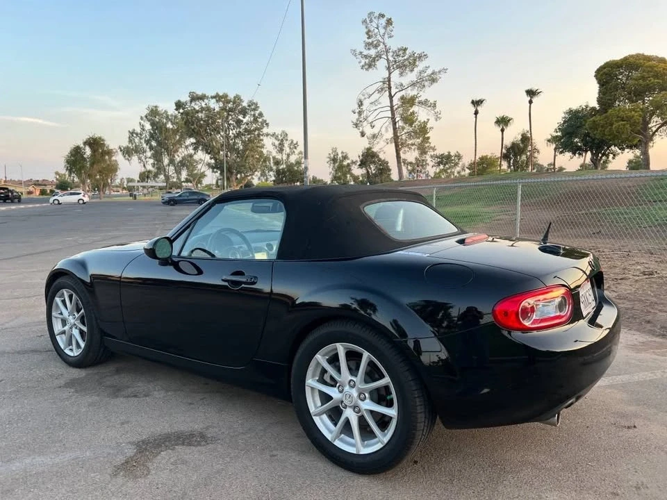 2010 Mazda NC MX-5 Miata - Image 6 of 7