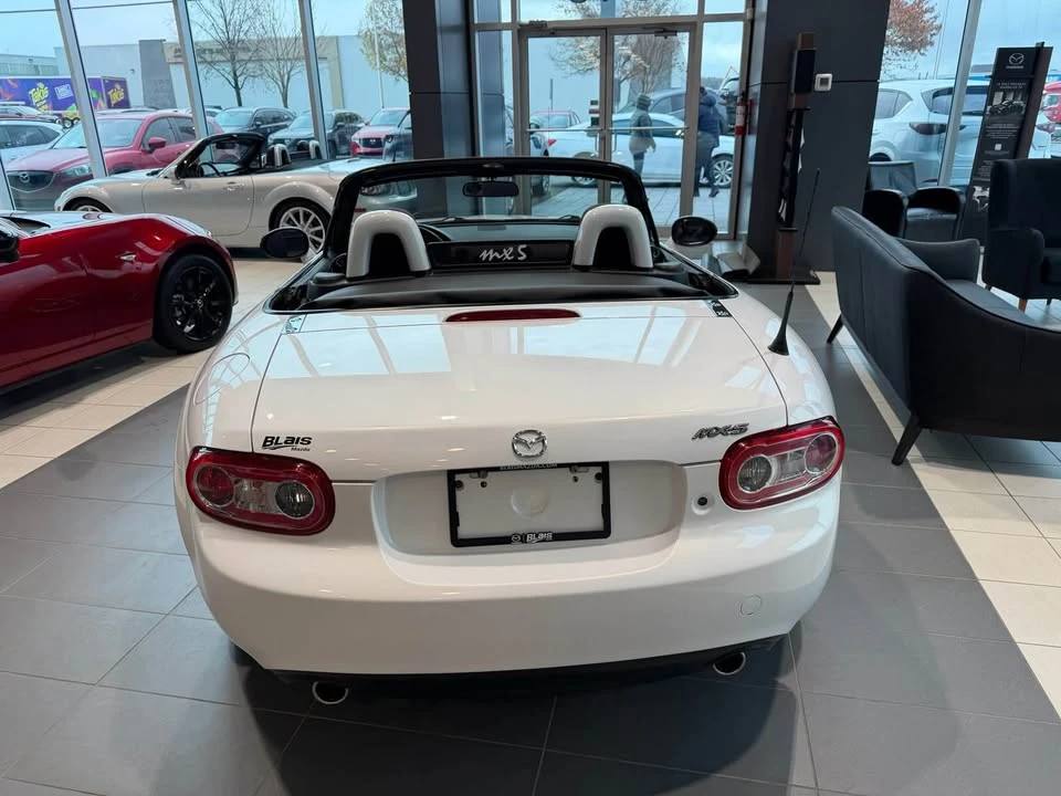 2010 Mazda NC MX-5 Miata - Image 4 of 15