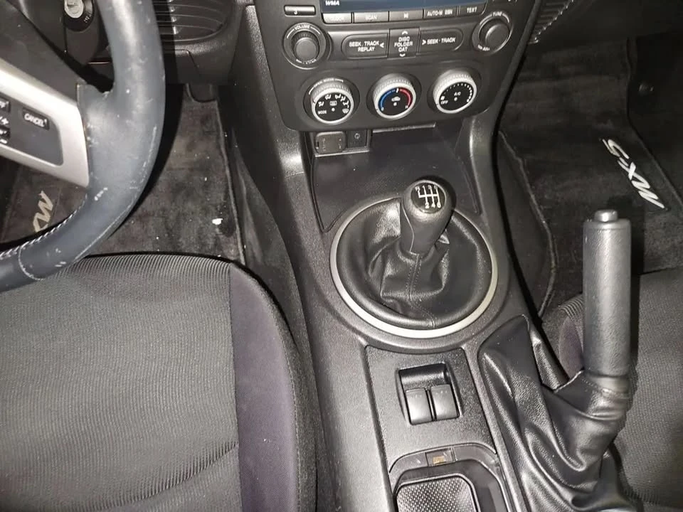 2010 Mazda NC MX-5 Miata - Image 11 of 19