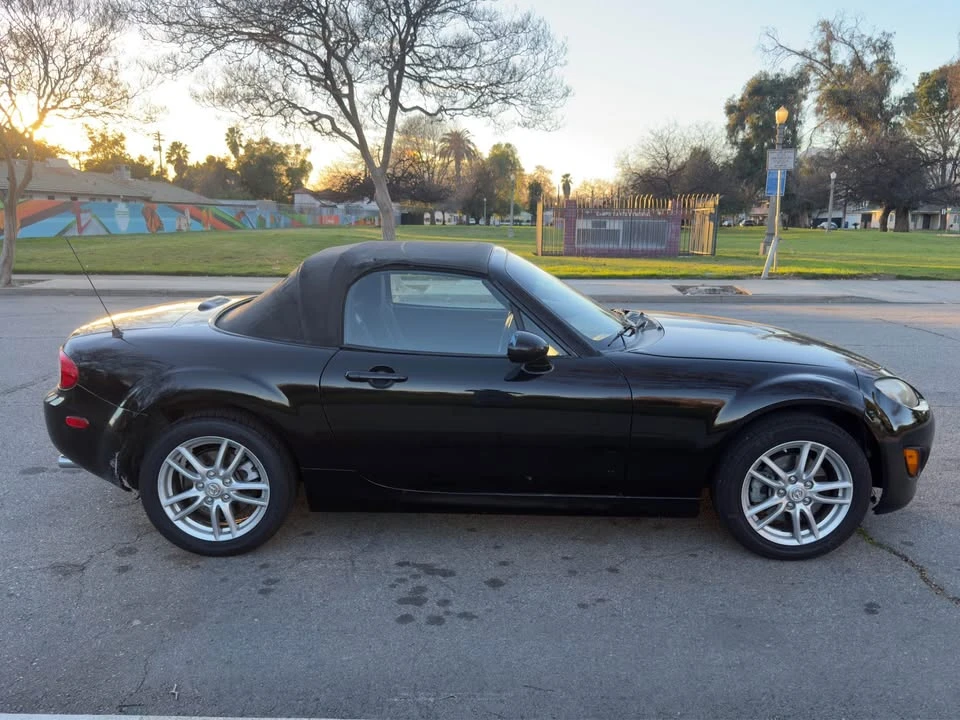 2010 Mazda NC MX-5 Miata - Image 6 of 9