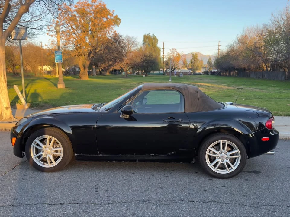 2010 Mazda NC MX-5 Miata - Image 2 of 9