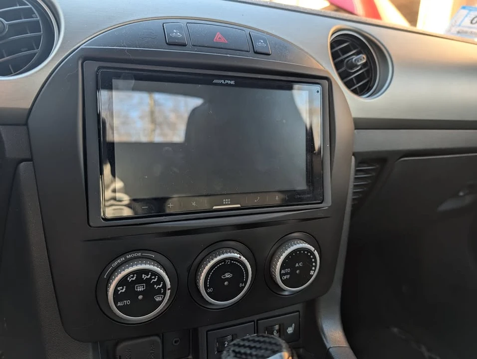 2010 Mazda NC MX-5 Miata - Image 16 of 19