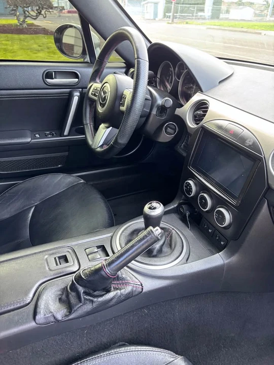 2010 Mazda NC MX-5 Miata - Image 4 of 8