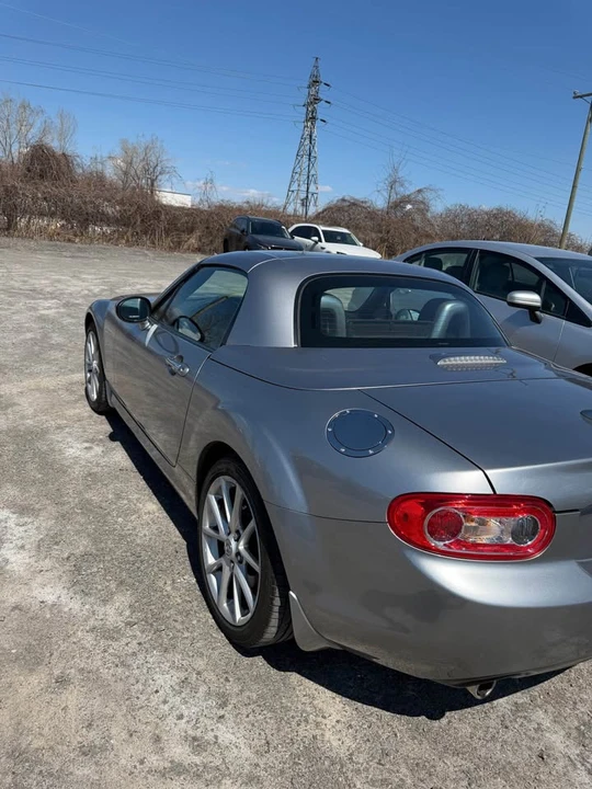 2010 Mazda NC MX-5 Miata - Image 6 of 13