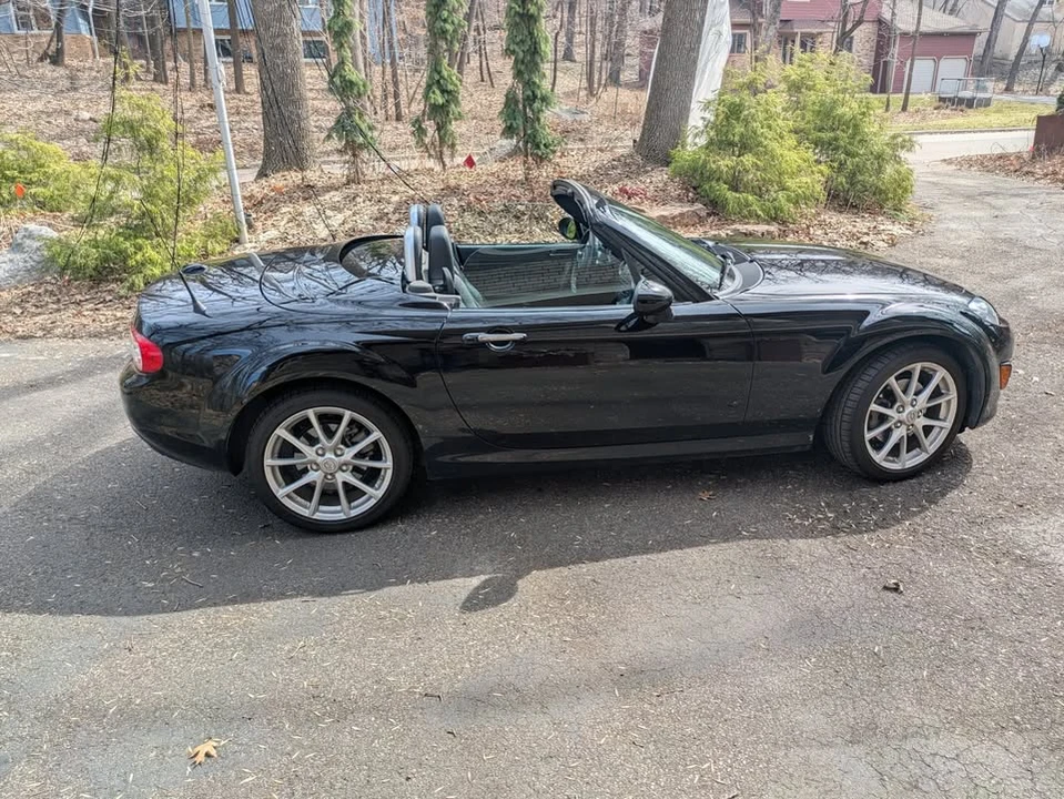 2010 Mazda NC MX-5 Miata - Image 15 of 16