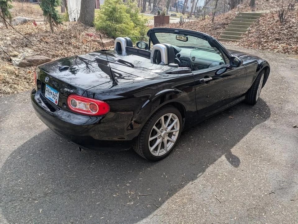 2010 Mazda NC MX-5 Miata - Image 14 of 16