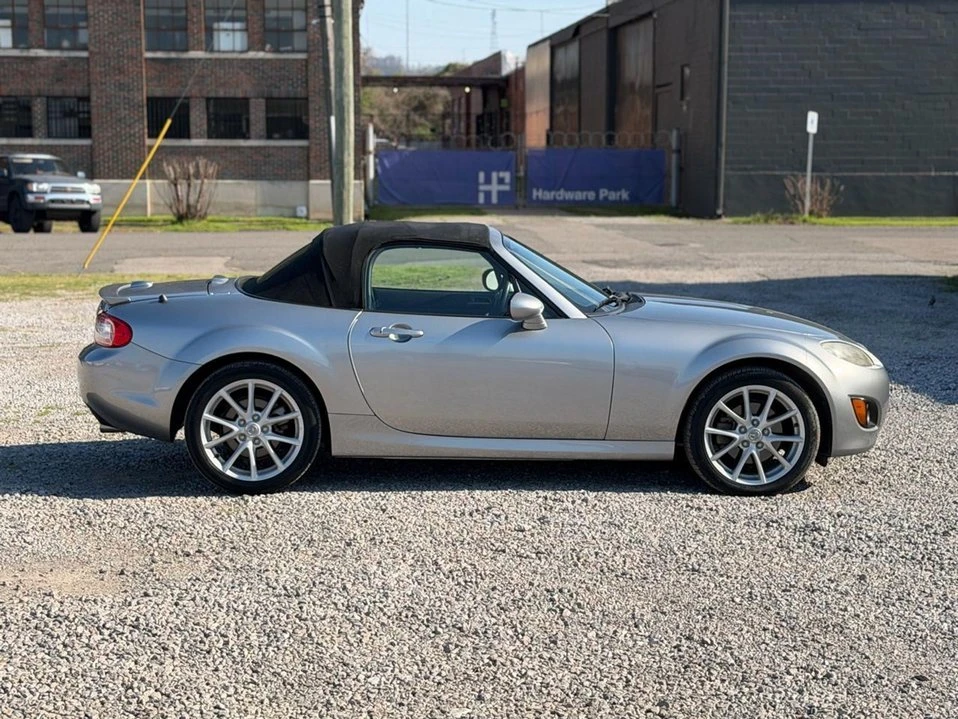 2010 Mazda NC MX-5 Miata - Image 5 of 19