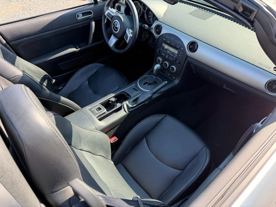 2010 Mazda NC MX-5 Miata - Image 13 of 19