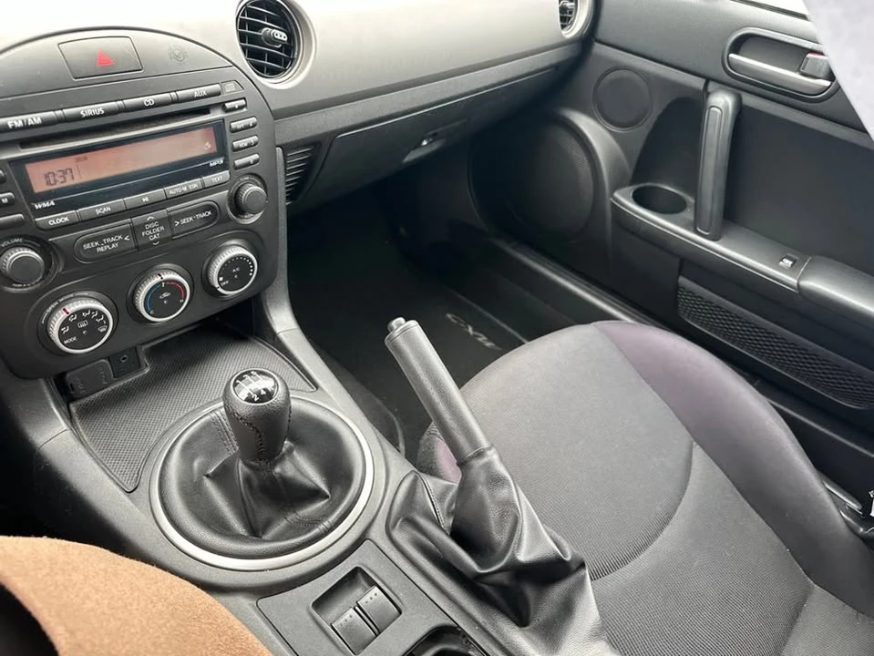2010 Mazda NC MX-5 Miata - Image 6 of 7