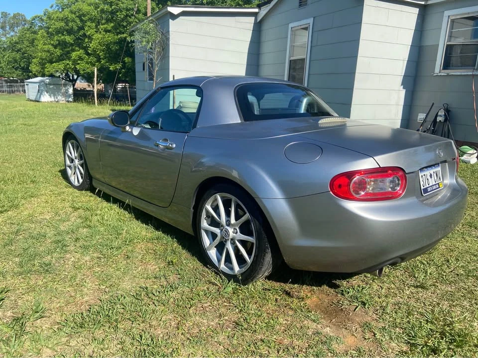 2010 Mazda NC MX-5 Miata - Image 7 of 15
