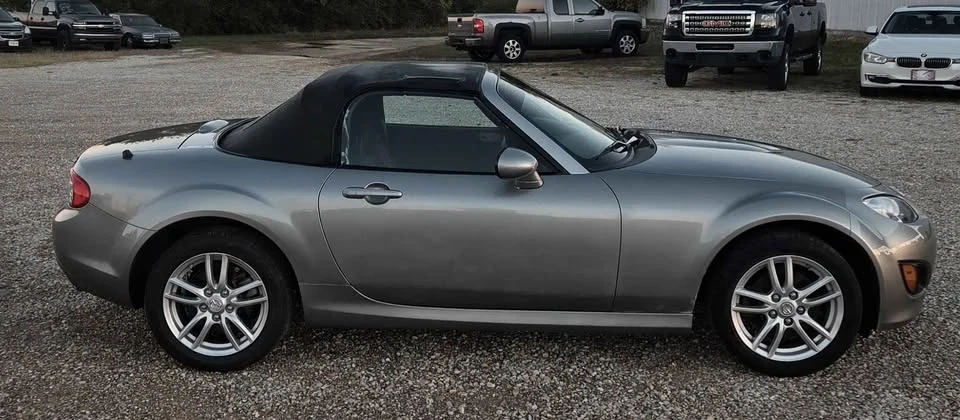 2010 Mazda NC MX-5 Miata - Image 3 of 7