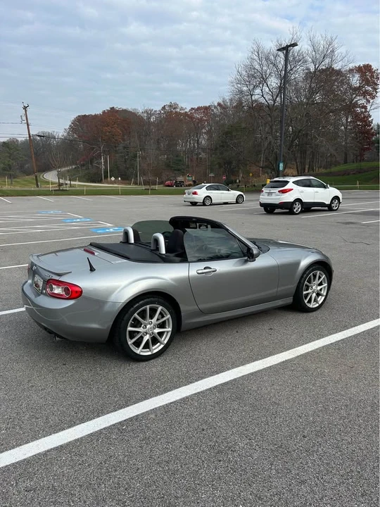 2010 Mazda NC MX-5 Miata - Image 14 of 15