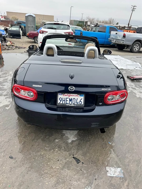 2010 Mazda NC MX-5 Miata - Image 4 of 11