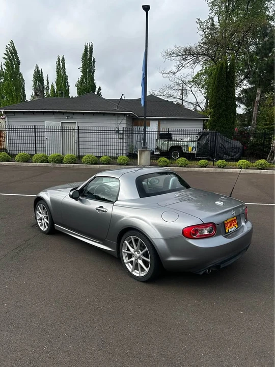 2010 Mazda NC MX-5 Miata - Image 4 of 12