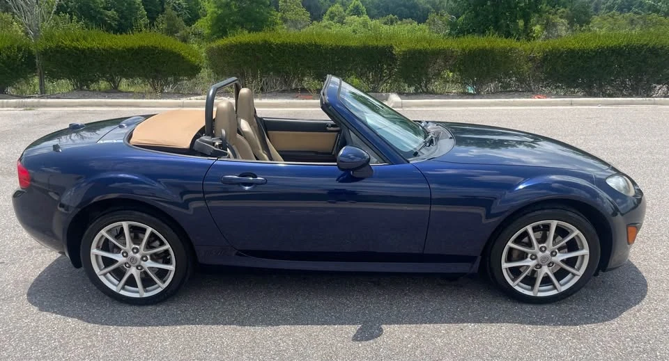 2010 Mazda NC MX-5 Miata - Image 10 of 20