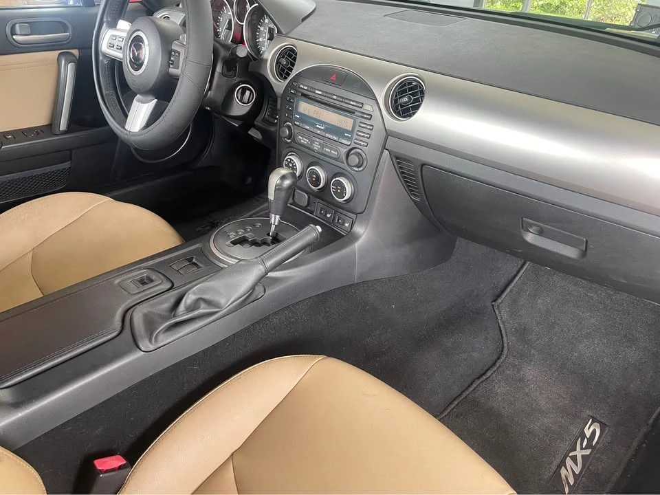 2010 Mazda NC MX-5 Miata - Image 16 of 20