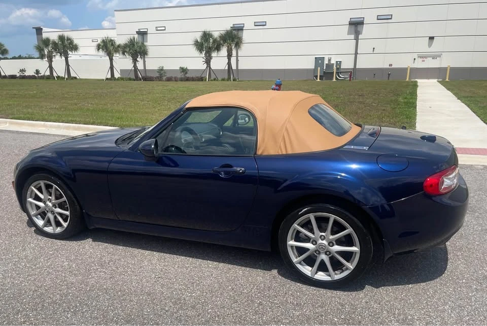 2010 Mazda NC MX-5 Miata - Image 7 of 20