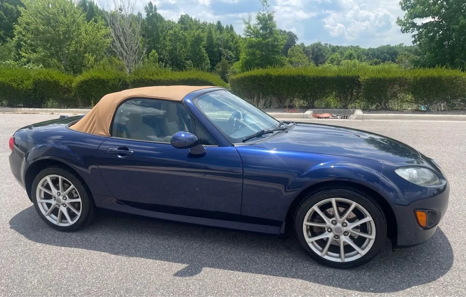 2010 Mazda NC MX-5 Miata - Image 2 of 20