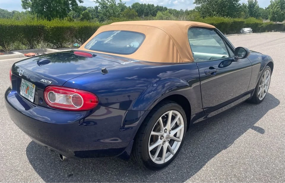 2010 Mazda NC MX-5 Miata - Image 4 of 20