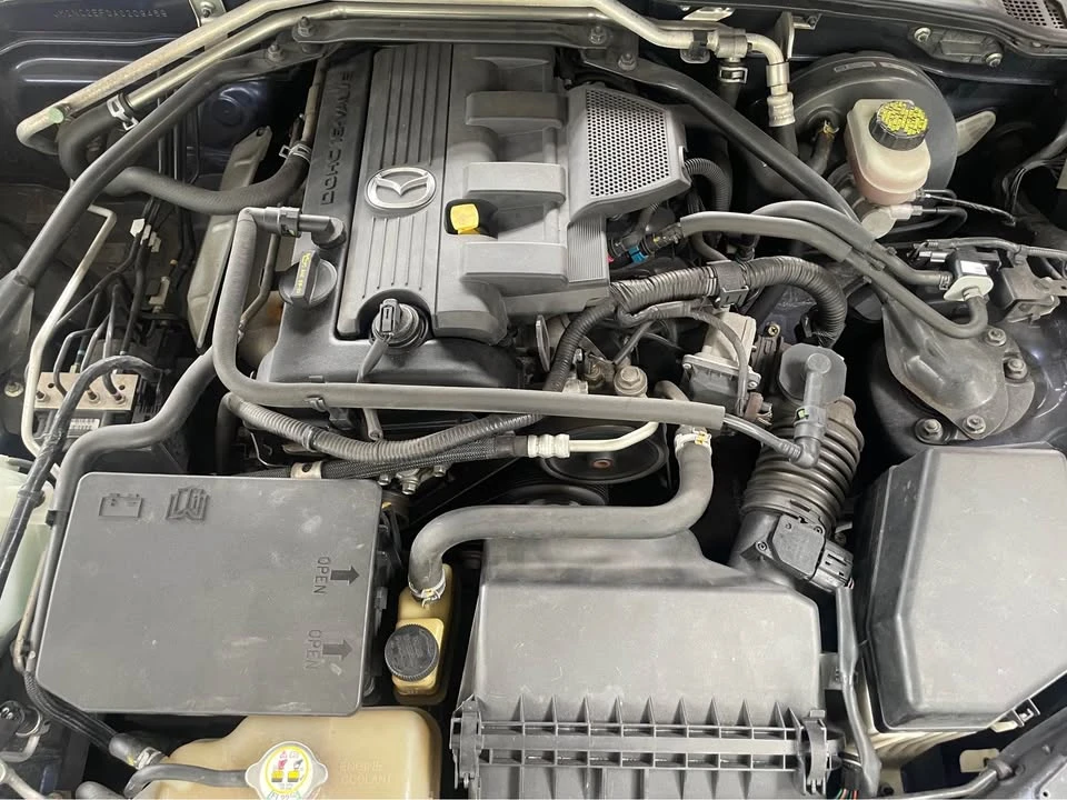 2010 Mazda NC MX-5 Miata - Image 17 of 20