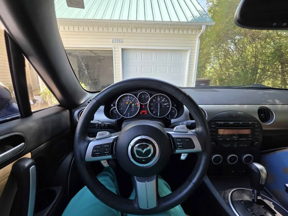 2010 Mazda NC MX-5 Miata - Image 7 of 8