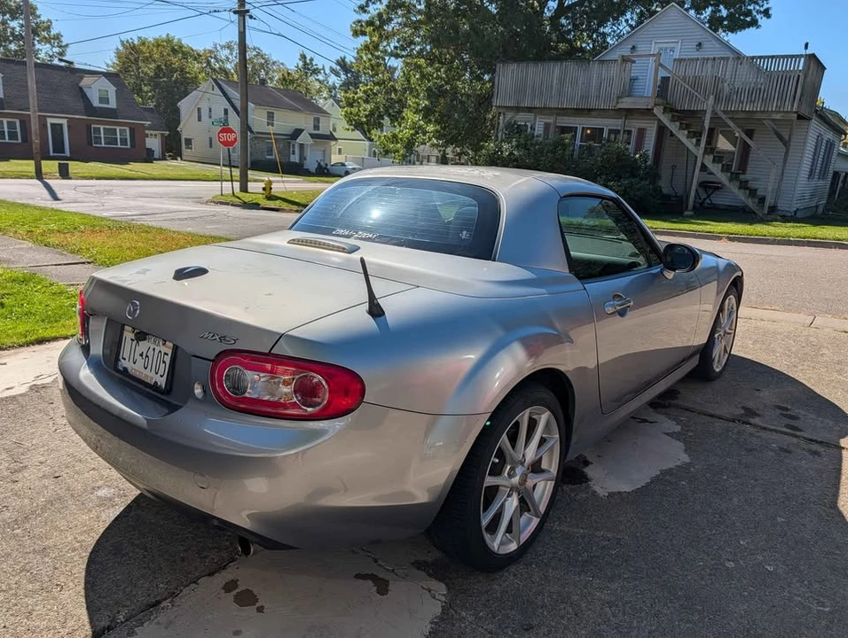 2010 Mazda NC MX-5 Miata - Image 2 of 8