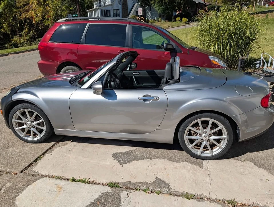 2010 Mazda NC MX-5 Miata - Image 8 of 8