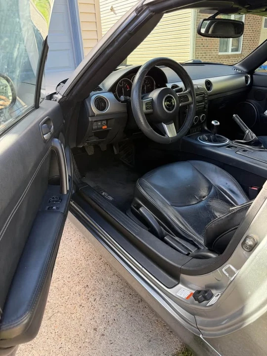 2010 Mazda NC MX-5 Miata - Image 6 of 12