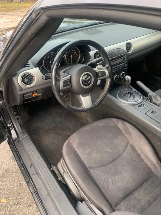 2010 Mazda NC MX-5 Miata - Image 5 of 8