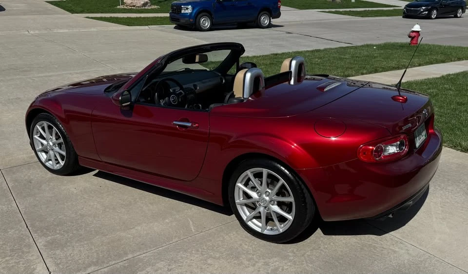 2010 Mazda NC MX-5 Miata - Image 17 of 18