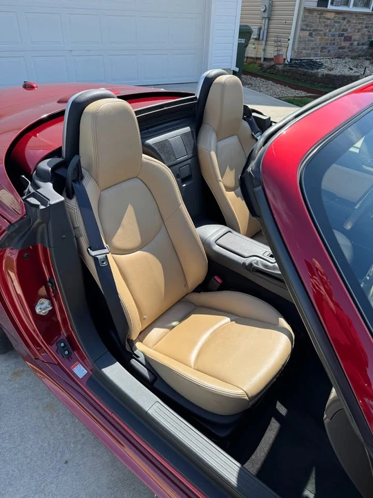 2010 Mazda NC MX-5 Miata - Image 15 of 18