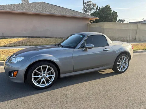 2010 Mazda MX-5 Miata Grand Touring Hard Top Convertible