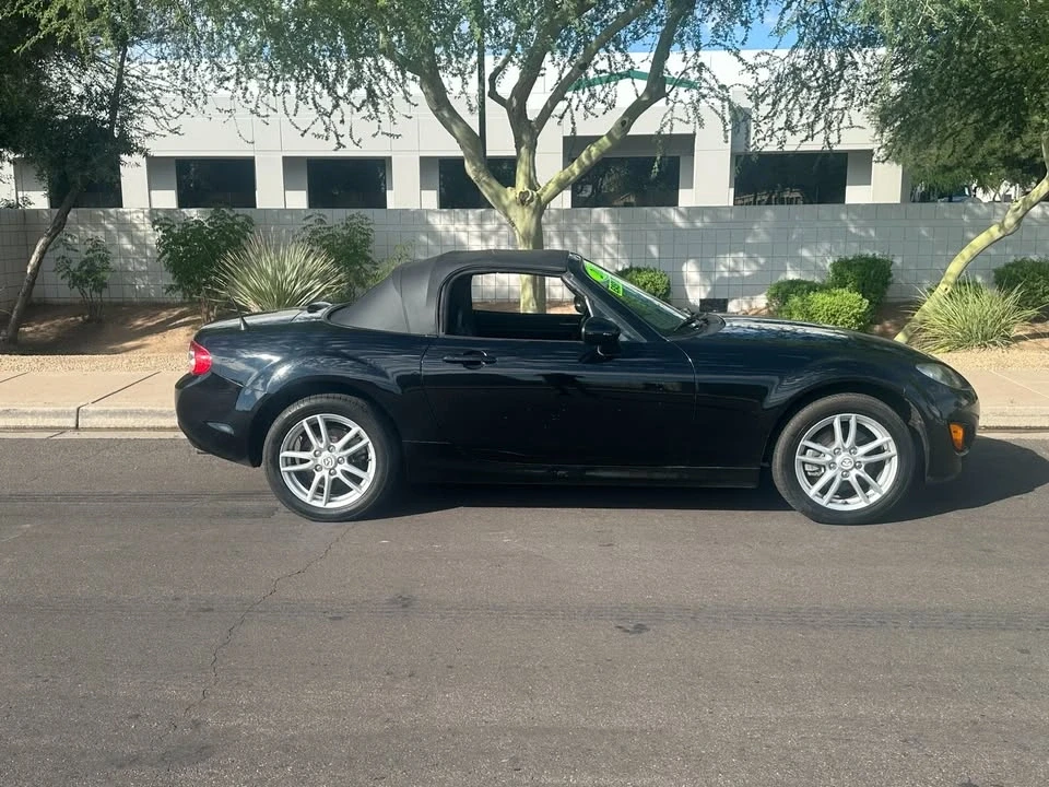 2010 Mazda NC MX-5 Miata - Image 5 of 13