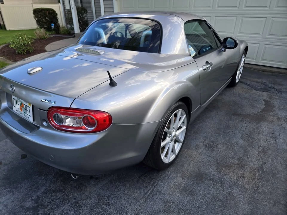 2010 Mazda NC MX-5 Miata - Image 5 of 11