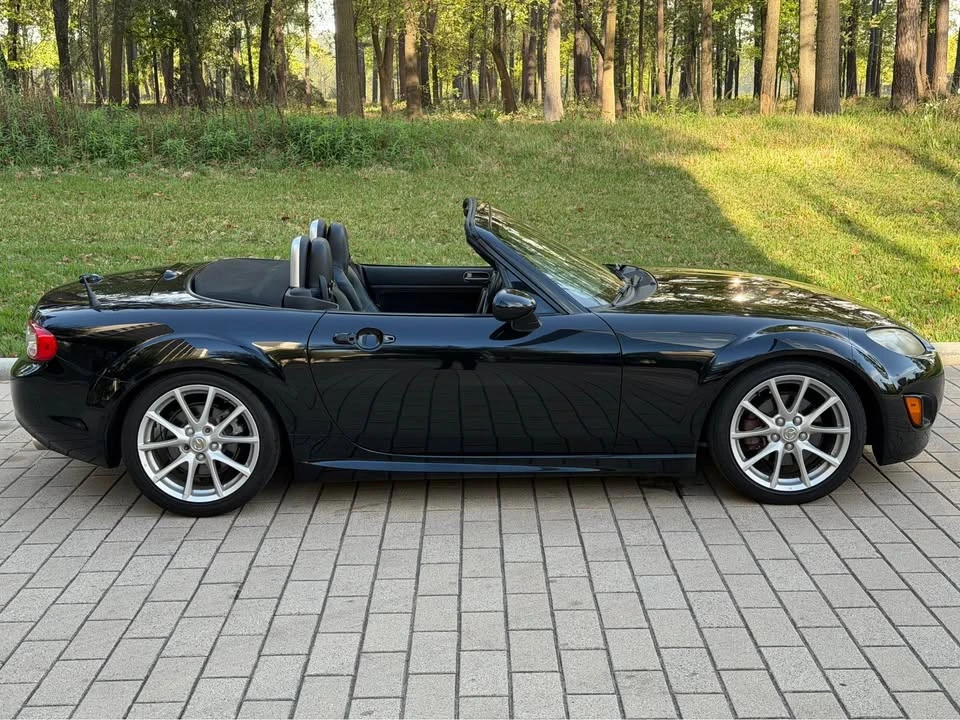 2010 Mazda NC MX-5 Miata - Image 18 of 20