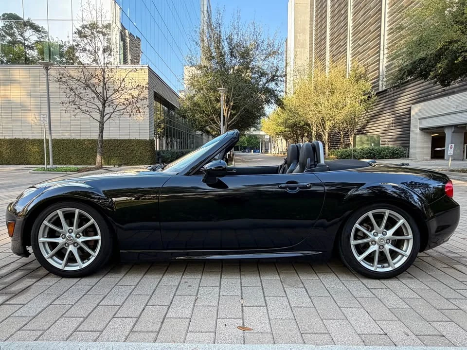 2010 Mazda NC MX-5 Miata - Image 5 of 20