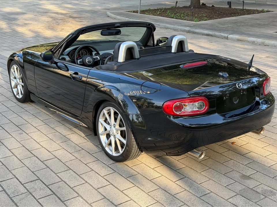 2010 Mazda NC MX-5 Miata - Image 13 of 20