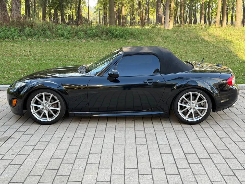 2010 Mazda NC MX-5 Miata - Image 16 of 20