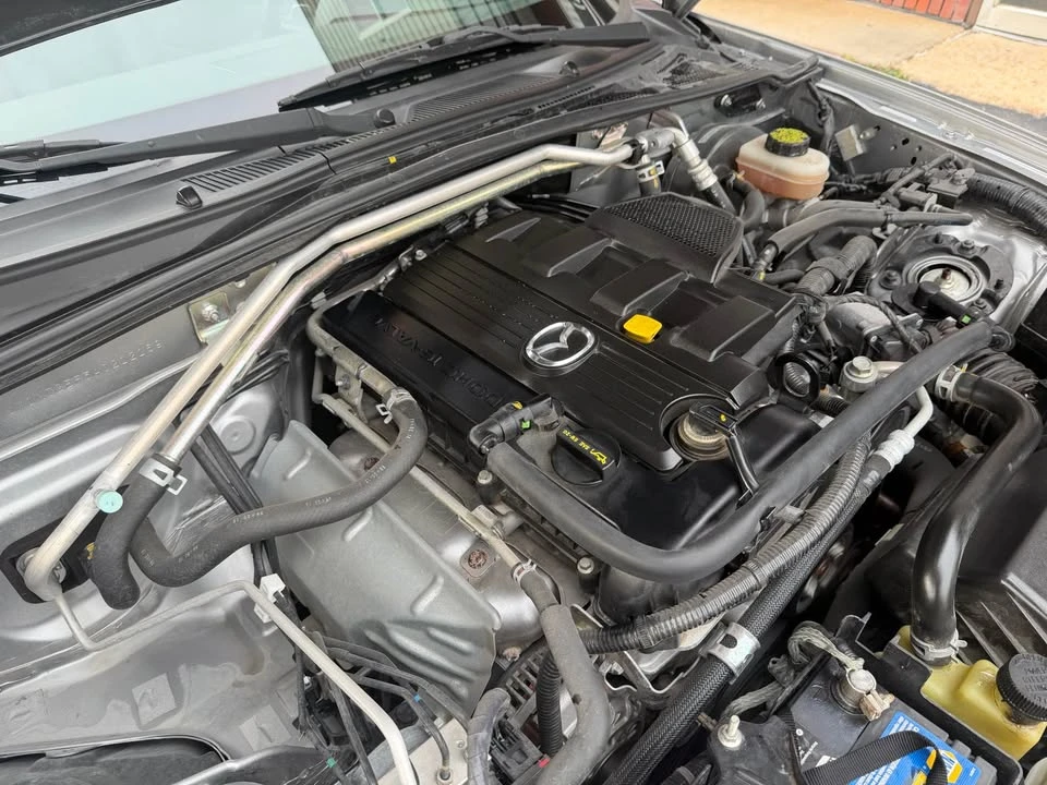 2010 Mazda NC MX-5 Miata - Image 15 of 17