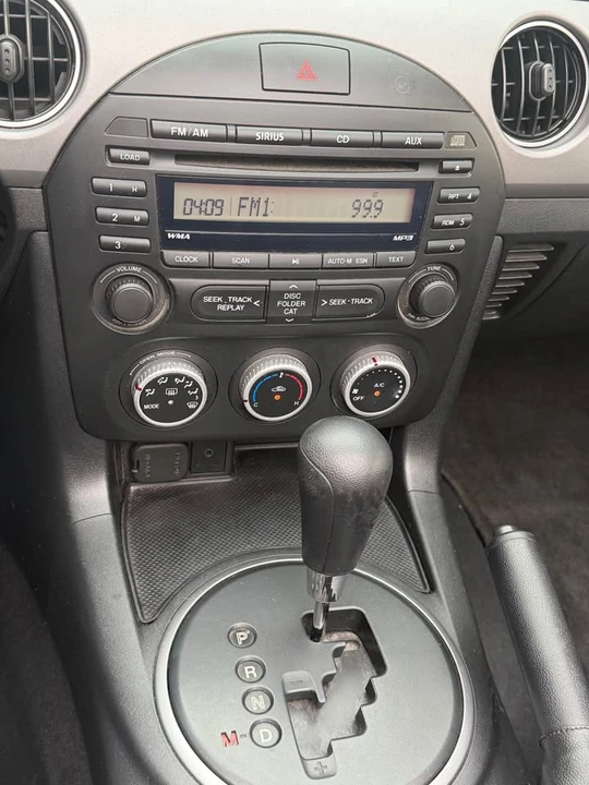 2010 Mazda NC MX-5 Miata - Image 12 of 17