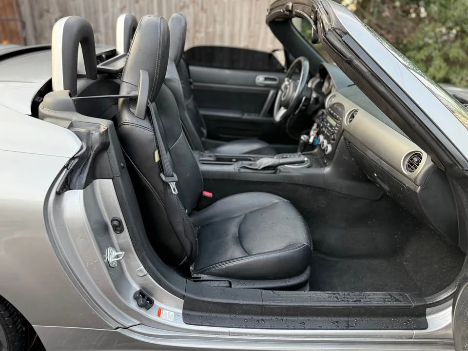 2010 Mazda NC MX-5 Miata - Image 11 of 16