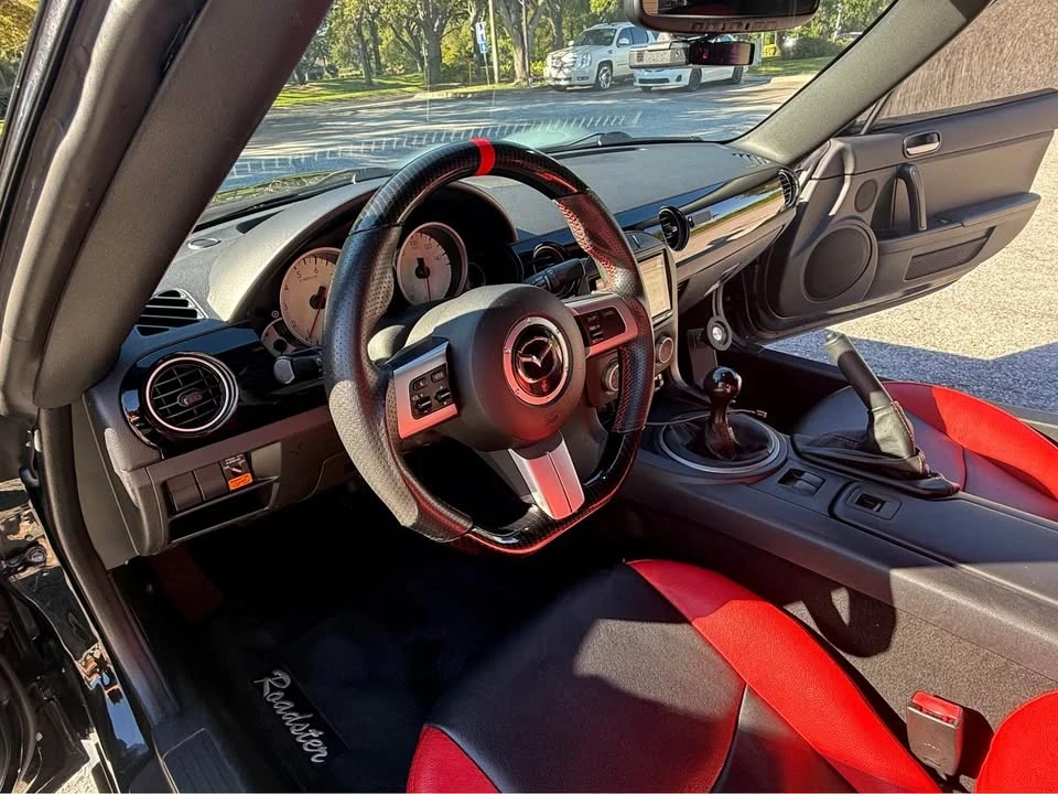 2010 Mazda NC MX-5 Miata - Image 13 of 19