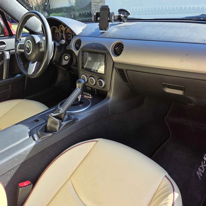 2010 Mazda NC MX-5 Miata - Image 6 of 11