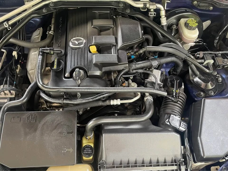 2010 Mazda NC MX-5 Miata - Image 19 of 20