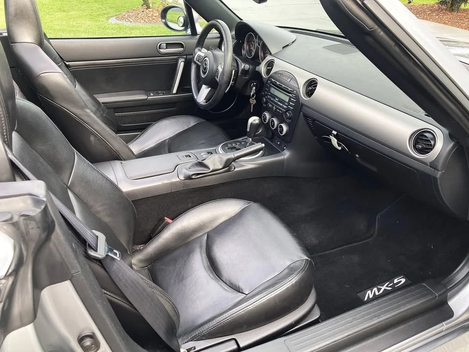 2010 Mazda NC MX-5 Miata - Image 4 of 10