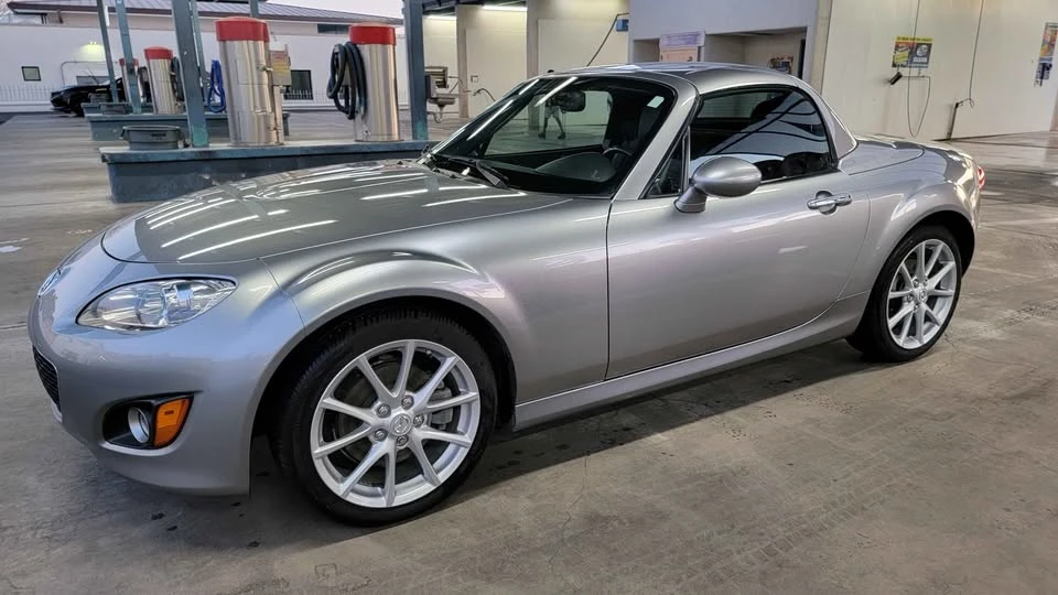 2010 Mazda NC MX-5 Miata - Image 5 of 12