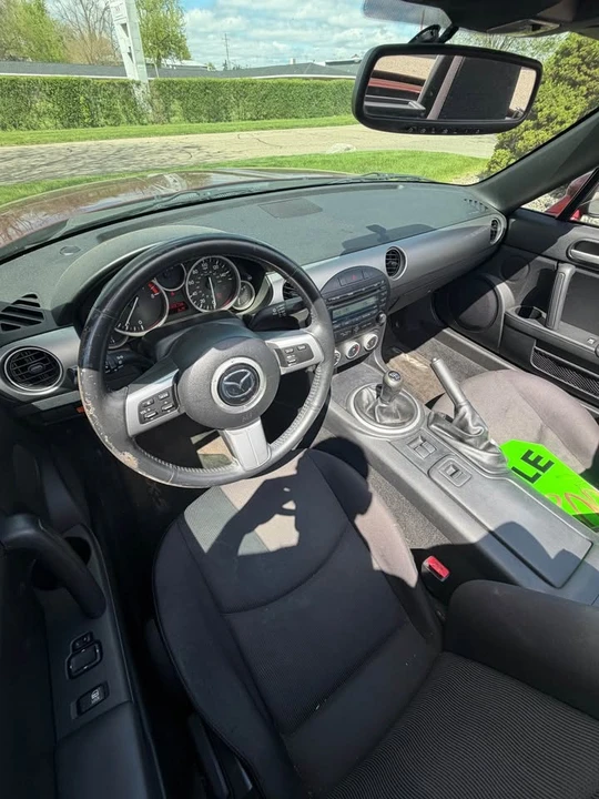 2010 Mazda NC MX-5 Miata - Image 5 of 8