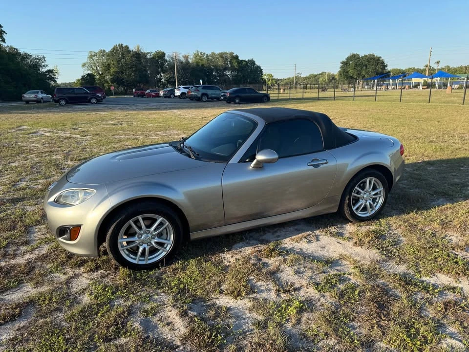 2010 Mazda NC MX-5 Miata - Image 12 of 15