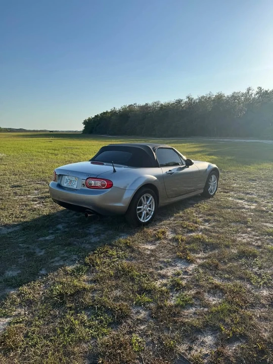 2010 Mazda NC MX-5 Miata - Image 14 of 15