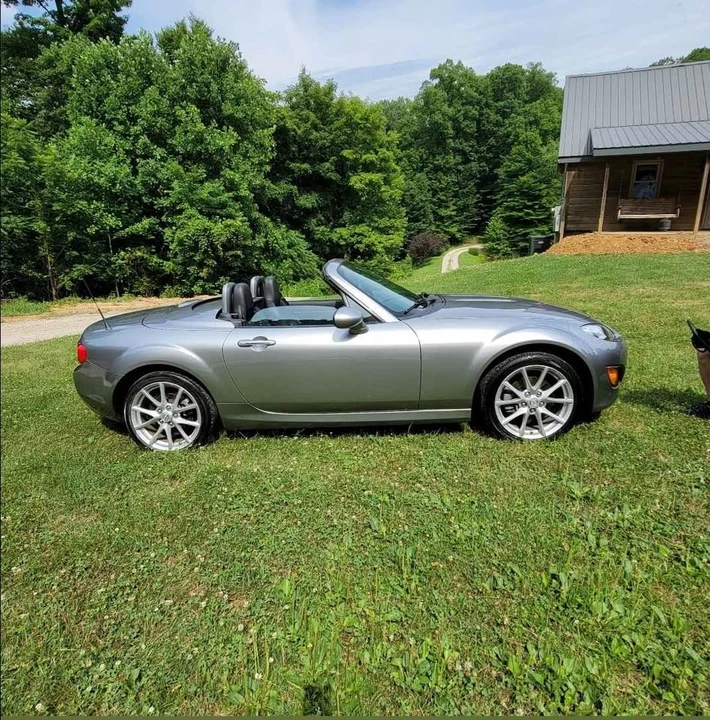 2010 Mazda NC MX-5 Miata - Image 6 of 15